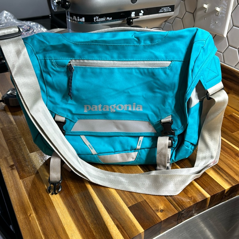 Patagonia Messenger Bag Computer Commuter Bag